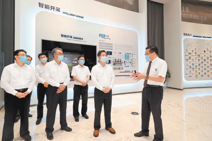 樓陽生在調研產業發展時強調 堅定把制造業高質量發展作為主攻方向 提升傳統產業培育新興產業布局未來產業 王凱出席工作匯報會